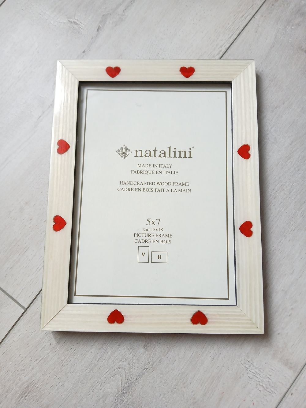 Natalini Handmade Italian Wooden Frame 5x7", Ivory/Red, Heart Pattern, Mint